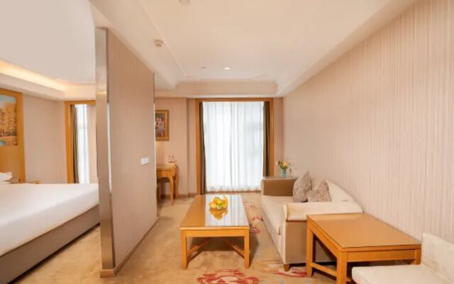 Vienna International Hotel (Tianmen Wanda Plaza Donghu Branch)