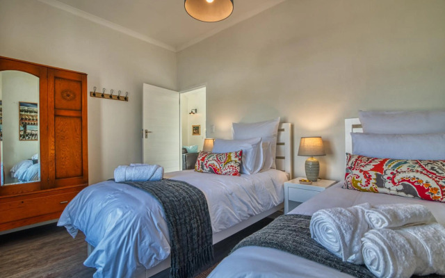 Amia House Struisbaai
