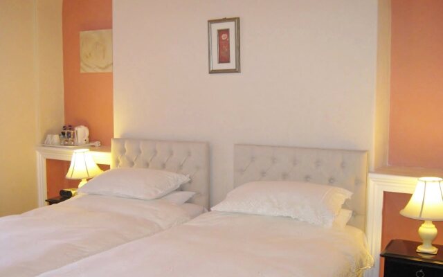 Dunedin Guest House