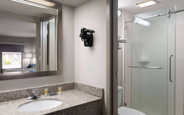 Days Inn by Wyndham Weldon/Roanoke Rapids