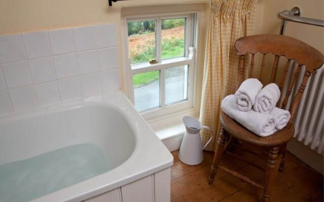 Luxurious Holiday Home in Crickhowell Garden