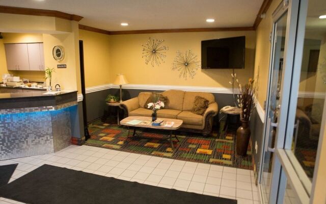Regency Inn and Suites, Anoka