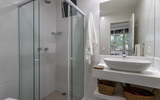 Cavirio Re305 Modern Flat in Ipanema Beach