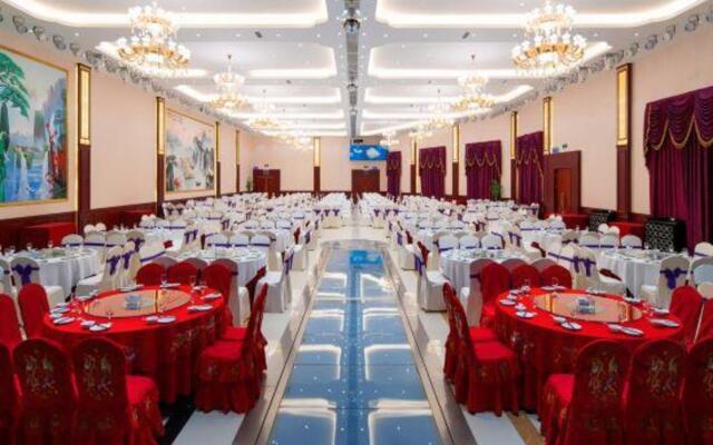 Fanzhou Garden Hotel