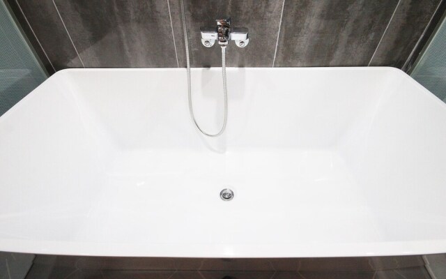 Changwon Jinhae Yongwon Hotel VIN