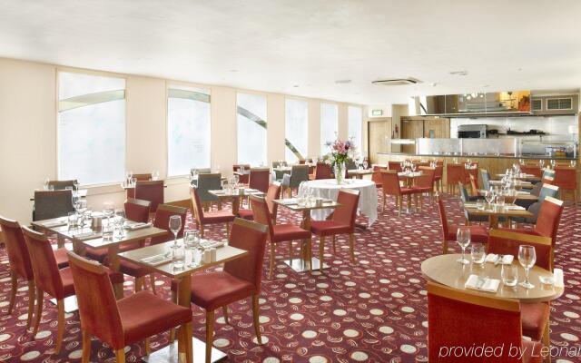 County Hotel & County Aparthotel Newcastle