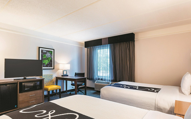 La Quinta Inn & Suites by Wyndham Atlanta Alpharetta