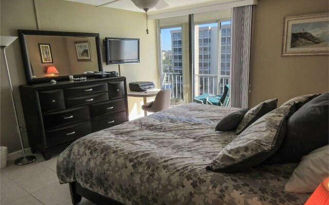 Creciente 712N by RedAwning