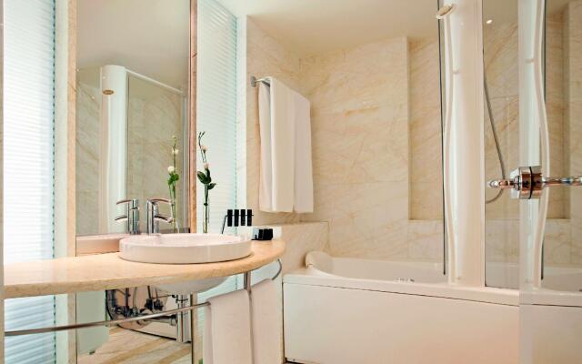 Melia Athens Hotel