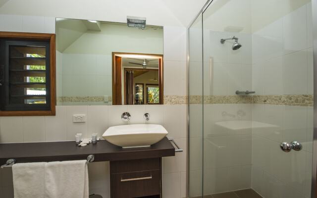 Pure Magnetic Villa