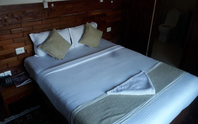 Dragon Hotel