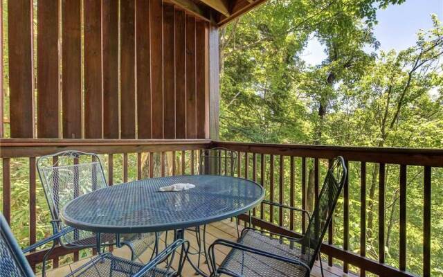 Hibernation Station - Three Bedroom Cabin