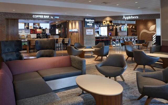 Courtyard By Marriott Detroit Downtown