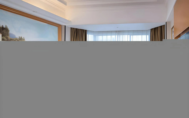 Vienna international hotel (zhuhai lovers middle road haibin store)