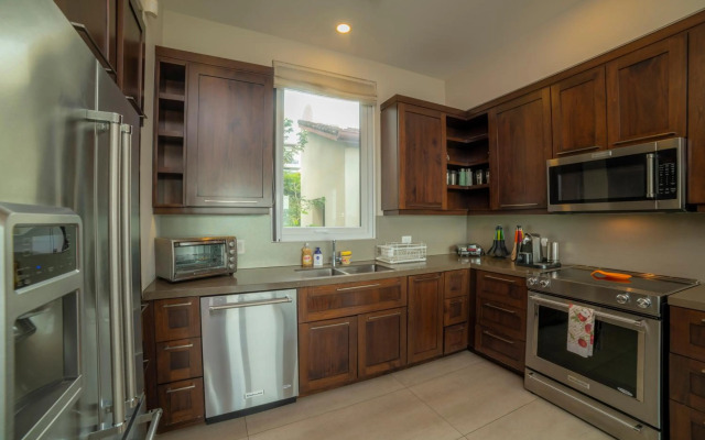 Best Views in Los Sueños 3 bdr Miramar