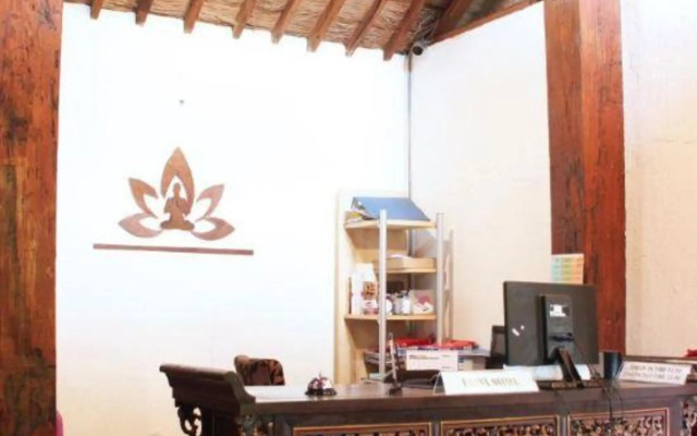 OYO 171 Lotus Art Garden Hotel