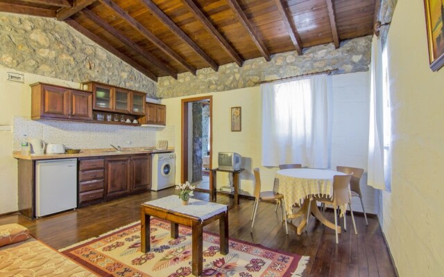 Doga Apartments