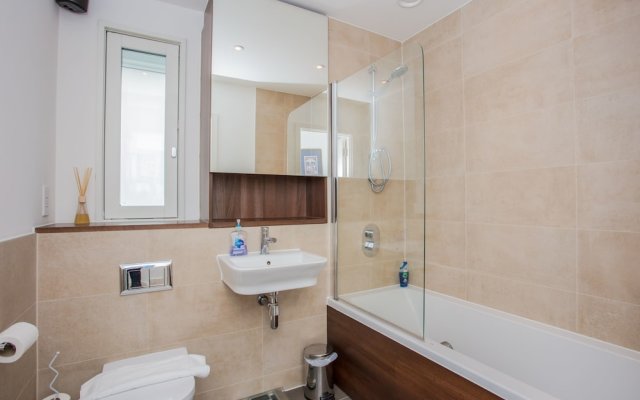 Luxury 2 Bedroom 2 Bathroom Flat