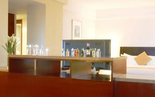 Ningbo Portman Plaza Apartment