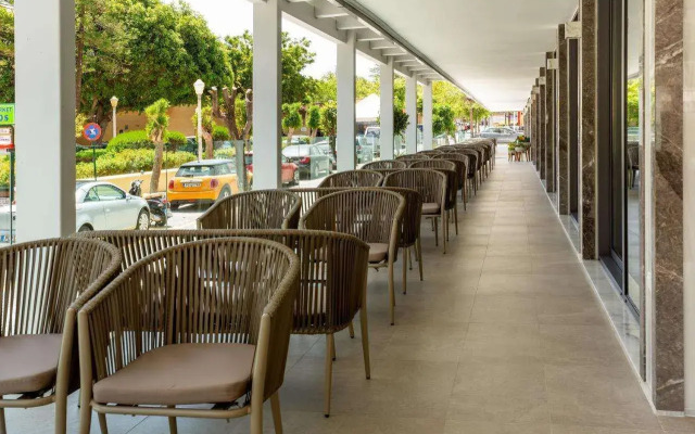 Rhodos Horizon City- Adults only