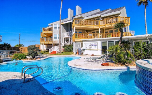 Third Floor Seabatical Condo in Mustang Island by Redawning