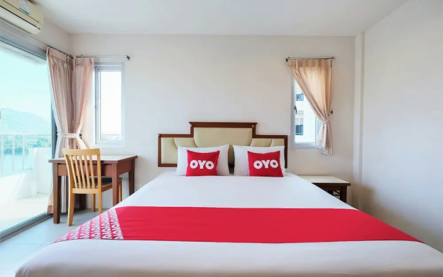 OYO 605 Lake View Phuket Place