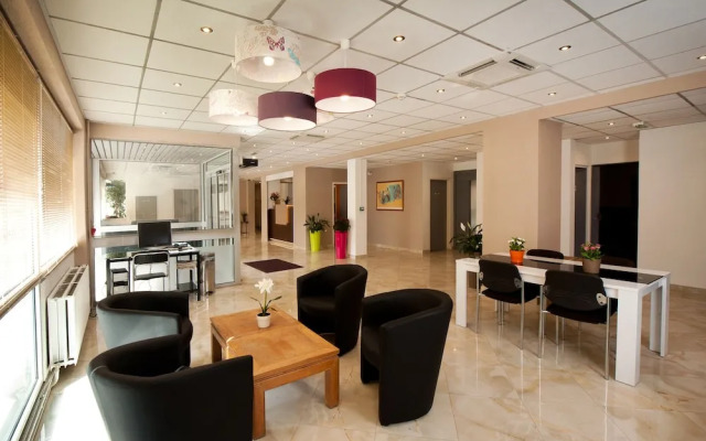 Hotel Milton (ex Gis Hotel)