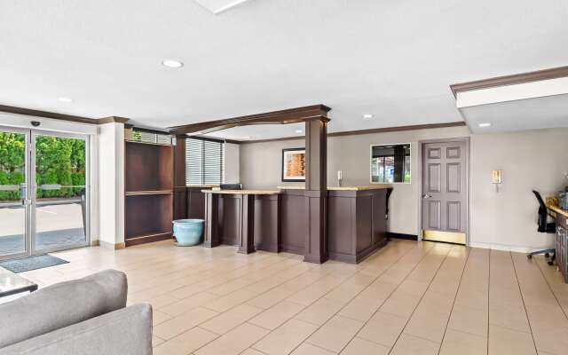 Best Western Maple Ridge Hotel