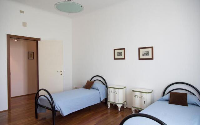 YouHosty - Segantini 73