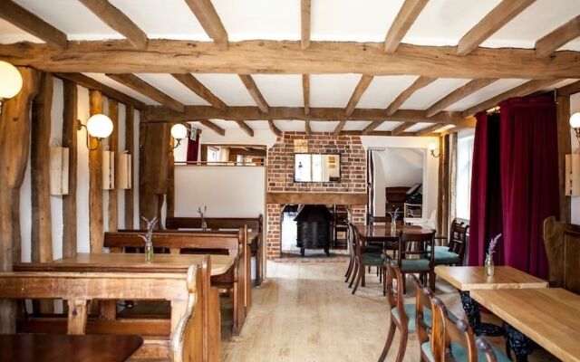 The Horse & Cart Inn