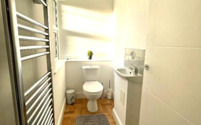 Prosper House Apartment 5