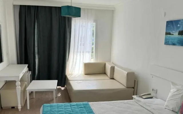 Li̇zboni̇a Çeşme Otel