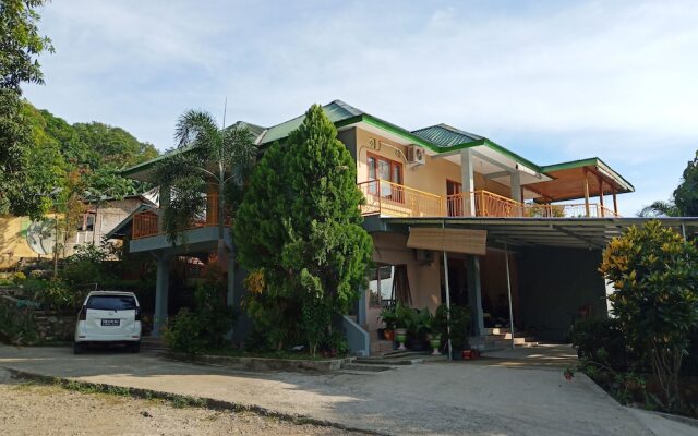 Villa Tasya Labuan Bajo