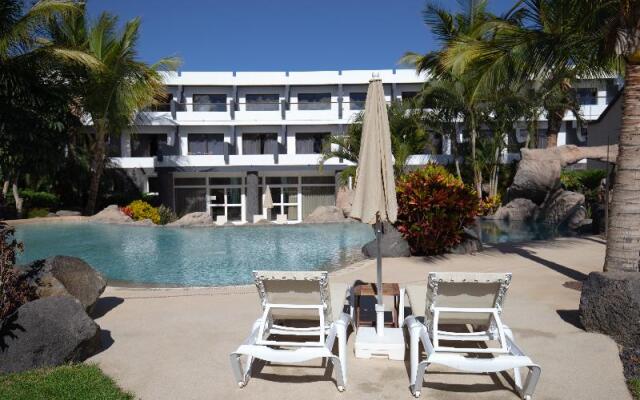 R2 Romantic Fantasia Dreams & Suites Hotel