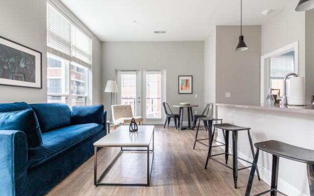 Mint House Columbus - Capitol Square