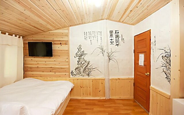 Yeongwol Muksan Guan Pension