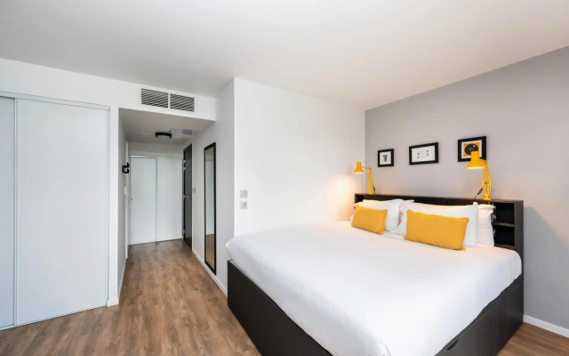 Staycity Aparthotels, Near Disneyland® Paris