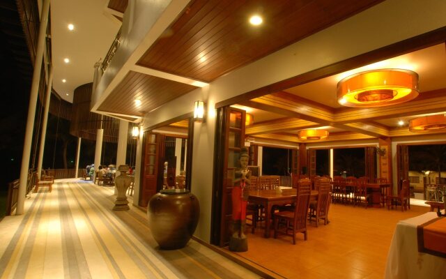 Bansaithong Beach Resort