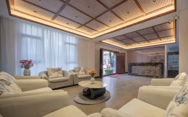 Bancheng Light Luxury Courtyard (Chuxiong Yiren Ancient Town)