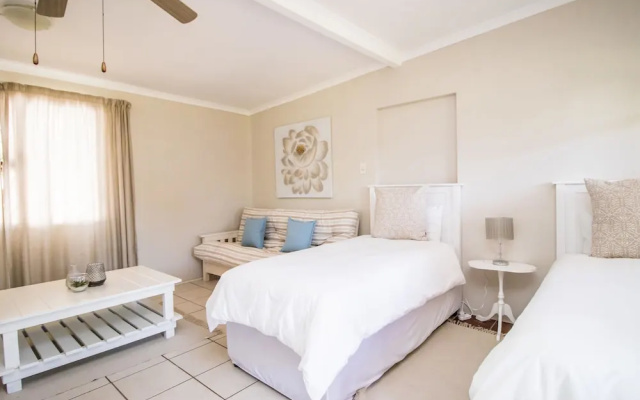 Little Rose Guesthouse & Self-Catering