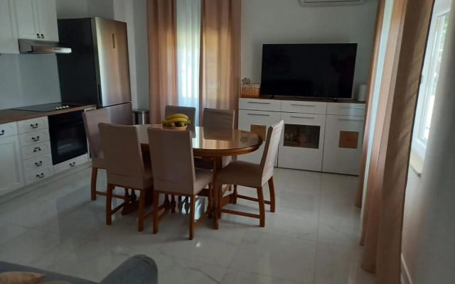 Holiday house Tunjarice