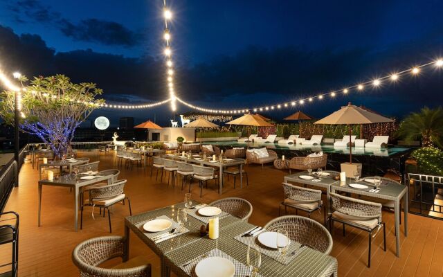 Glory Boutique Suite