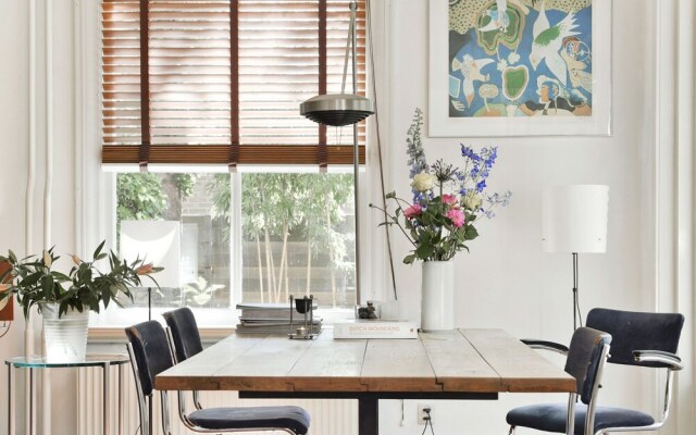 Luxurious Villa in Haarlem with Two Ponds