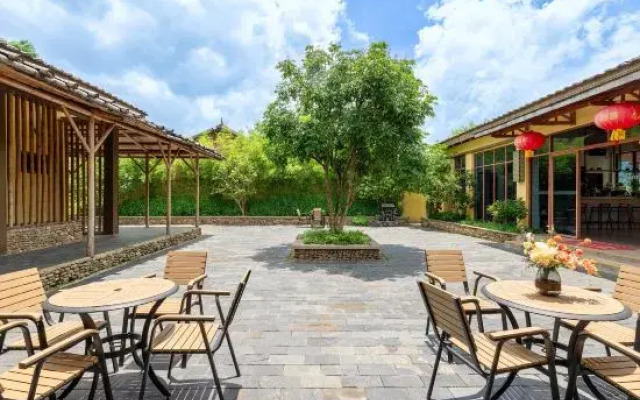 Bixiang Inn