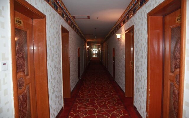 Tibet Shannan Yulong Holiday Hotel