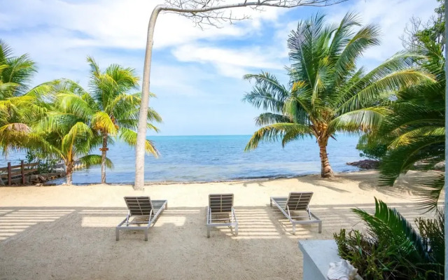 Oceanfront Sunset Gecko Condo - Ground Floor 1B