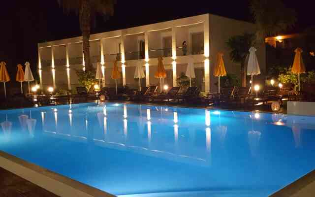 Nasos Hotel & Resort
