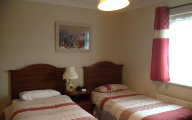 Countrywide Inns - Brannigans Glendine Inn