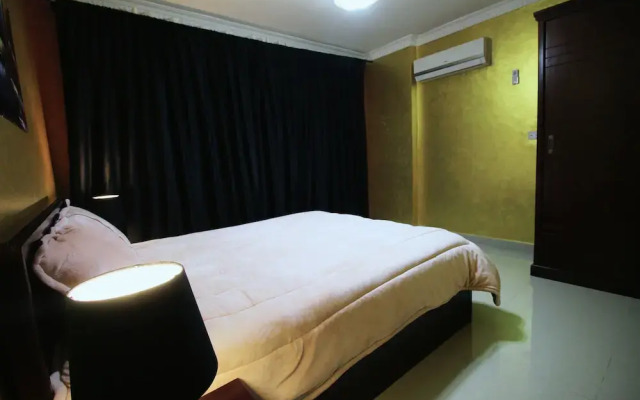 Golden Charming 3-bed Apartment in Cairo