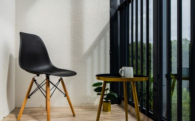 Какаду на ул. Торфяная, д. 15 корп 3.